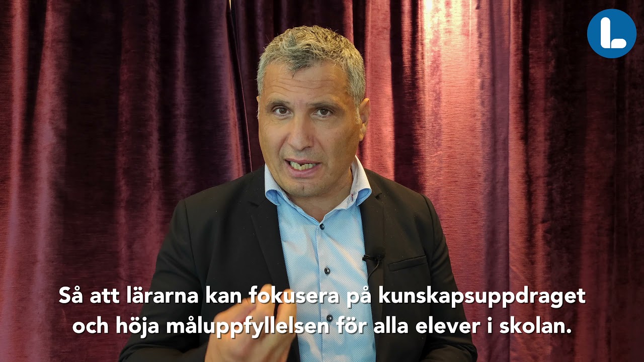 Alla barn f&ouml;rtj&auml;nar riktiga skolb&ouml;cker