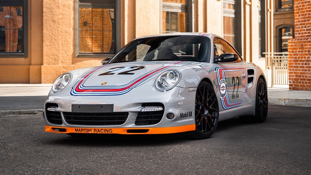 Оклеили Porsche 911 в стиле Martini Racing. Porsche 911 Turbo за 2 000 000 рублей