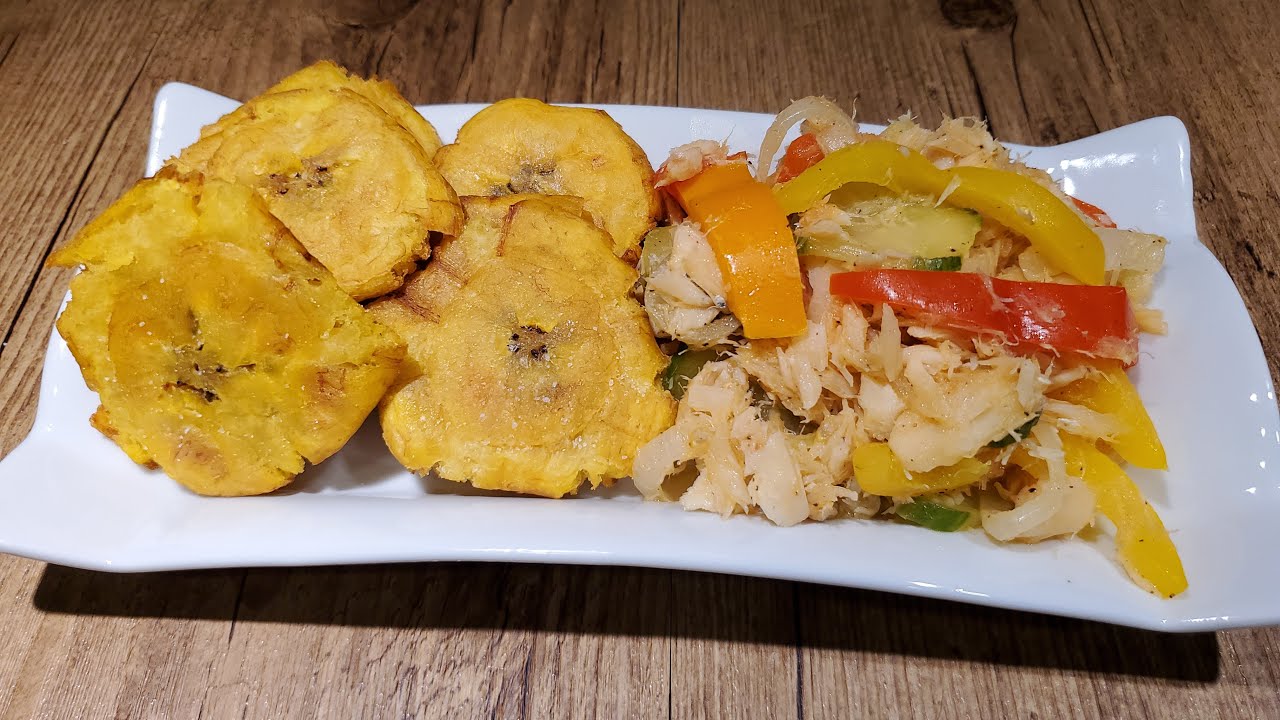 How to Make the Perfect Pressed Plantains||Tostones||Puerto Rican Tostones||ChannesCooking