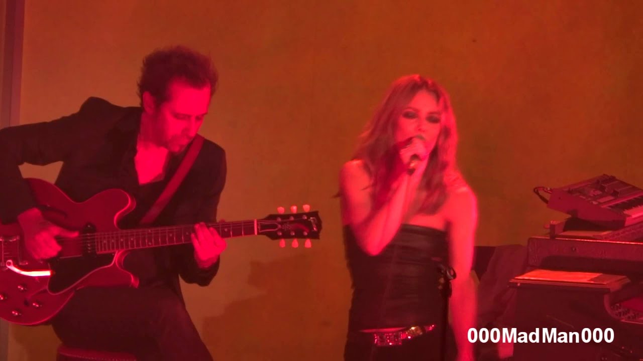 Vanessa Paradis - Les Eaux de Mars (Georges Moustaki Cover) - Live au Casino de Paris (13 Nov 2013)