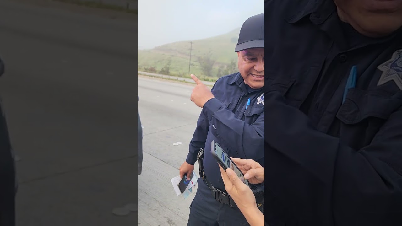 Policia corrupto en tijuana/rosarito ojo👀