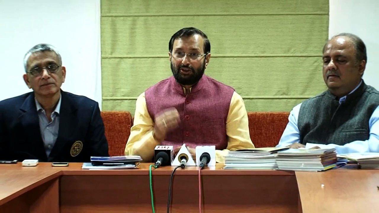 20 HRD Minister Prakash Javadekar launches 5000 libraries programme