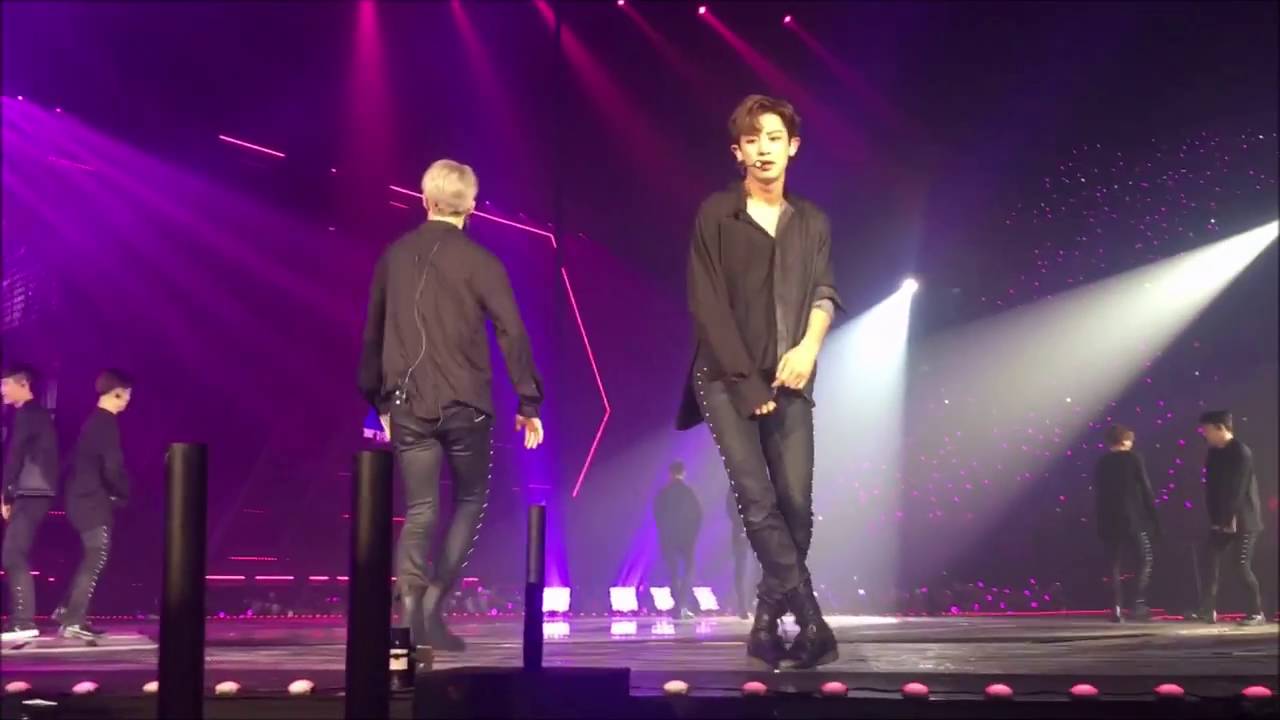 [FANCAM] 160910 Thunder+Playboy EXO [Lay-Chanyeol-Sehun] EXO'rDIUM BKK