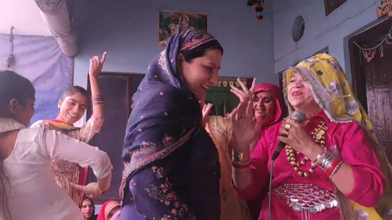Manju malik kirtan mandli sonipat M 9215972777 Kala kala kahe gujari