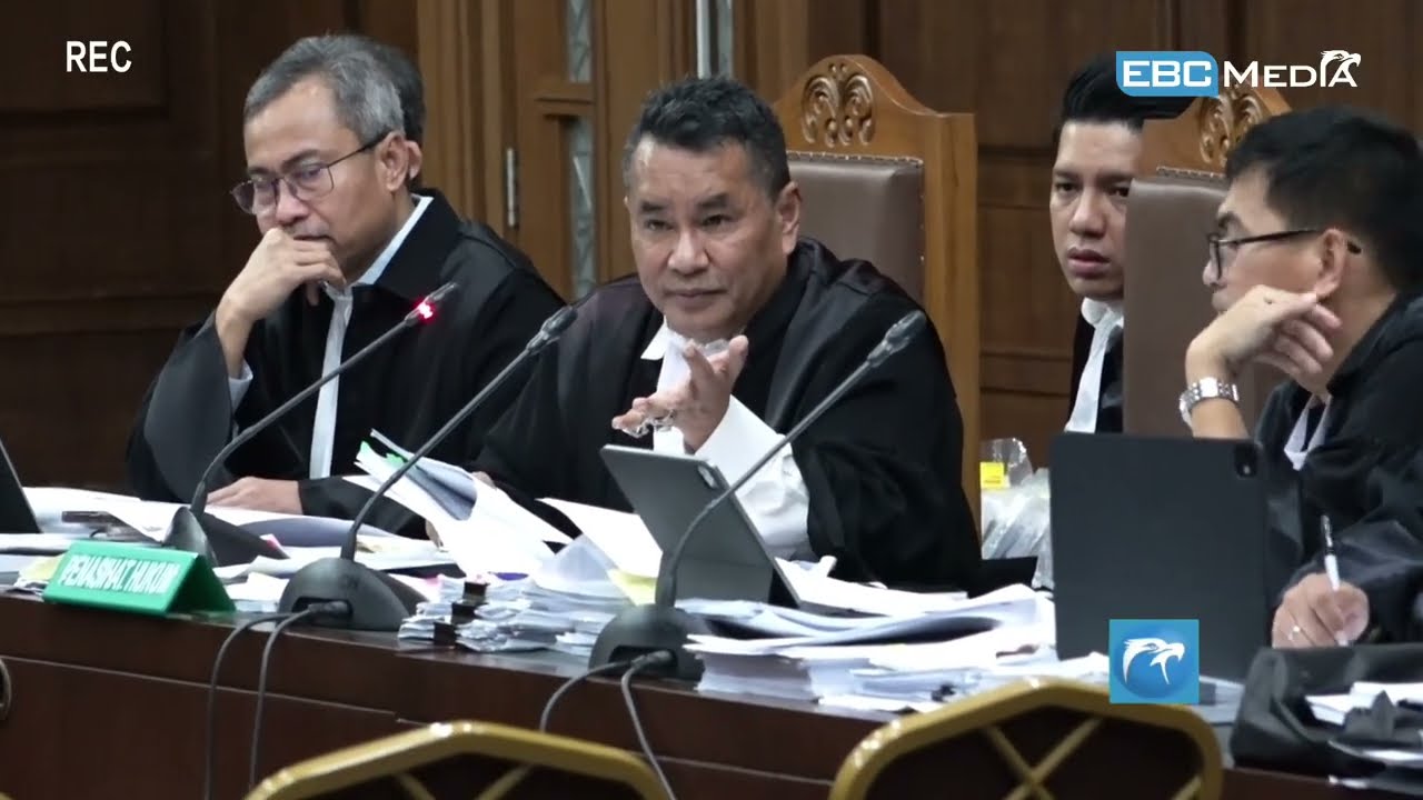 Hotman Paris Cecar Saksi Charles Sitorus Dalam Sidang Lanjutan Dugaan Korupsi Impor Gula