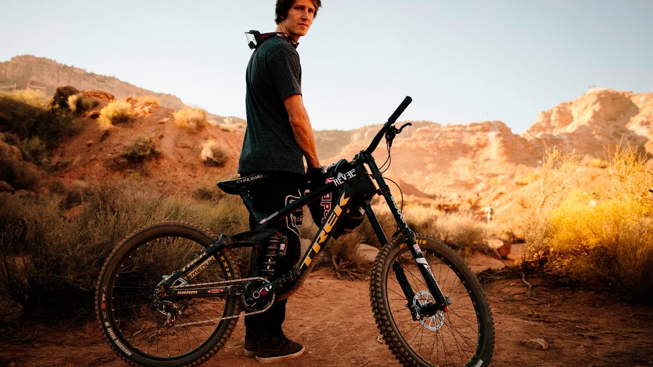 Downhill & Tribute 2017 - Brandon Semenuk