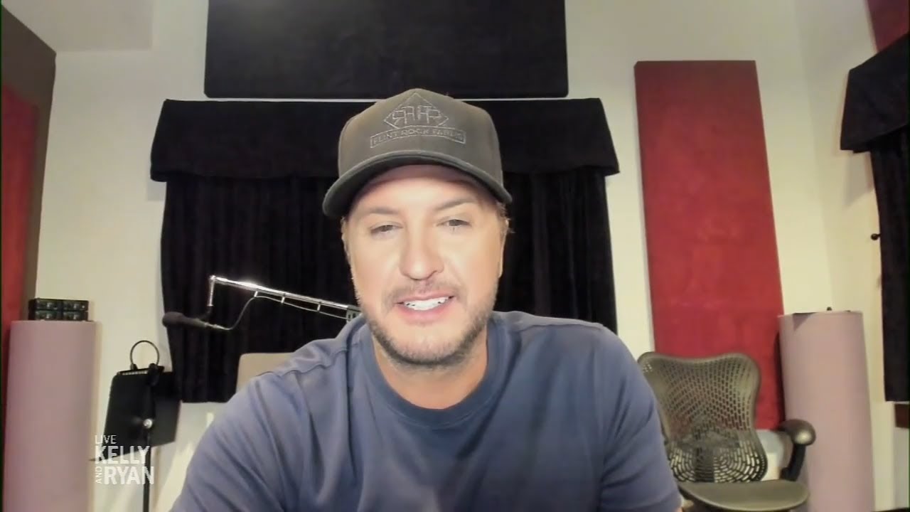 New Animals Show Up at Luke Bryan&rsquo;s House Every Day