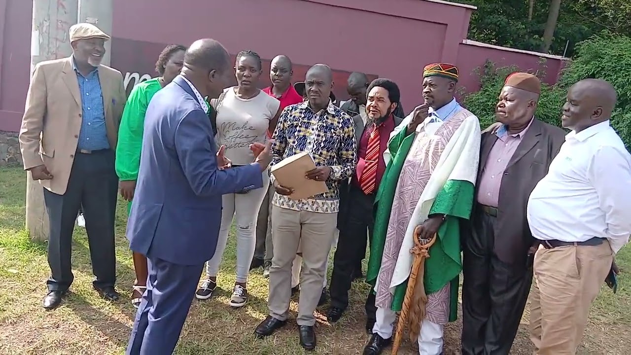 Raphael Tuju Interacts With Luo Council of Elders Before Speaking on His Ongoing Land Case