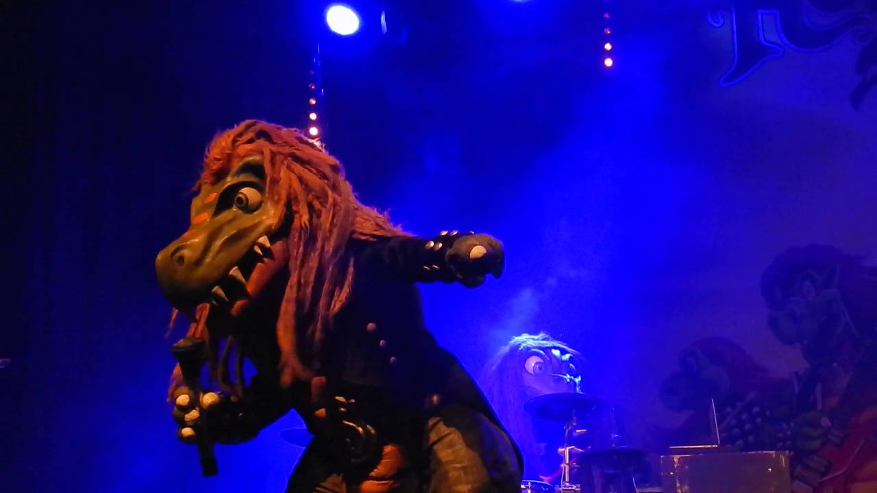 Hevisaurus: Intro + Jurahevin kuninkaat (Savonlinnasali 2015) Live