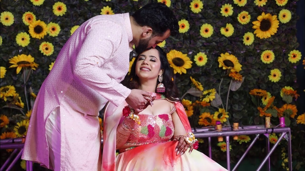 Wedding Series ♥️ | Dhol Dance Dhamaka 💃 | Phoolon Wali Haldi & Mehendi Vlog | Punjabi Wedding