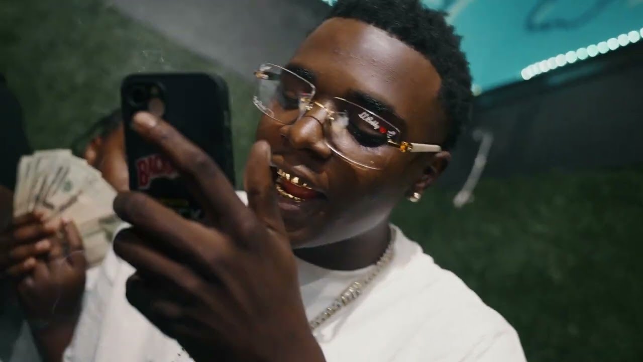 Ghost 53206 x SuperThrowed FayFay x Kracks - Plenty Missed Calls [8D]