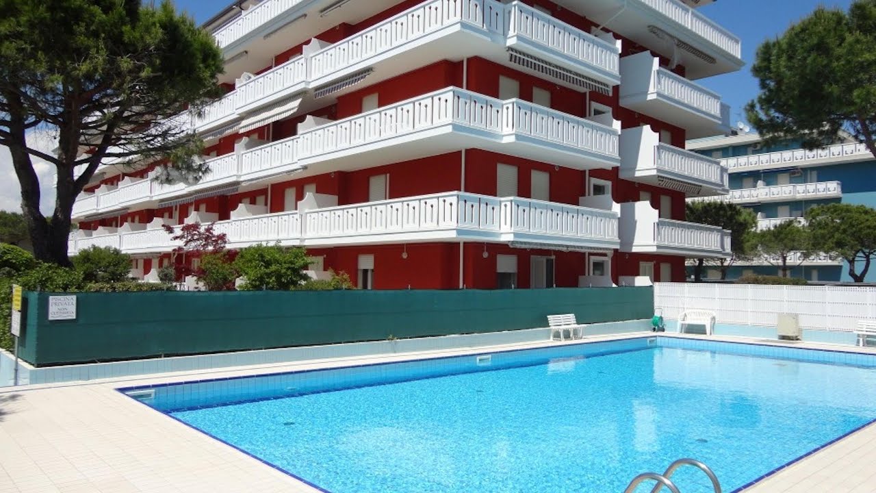 Amazing apartment for 6 people with swimming pool, Caorle, Italy