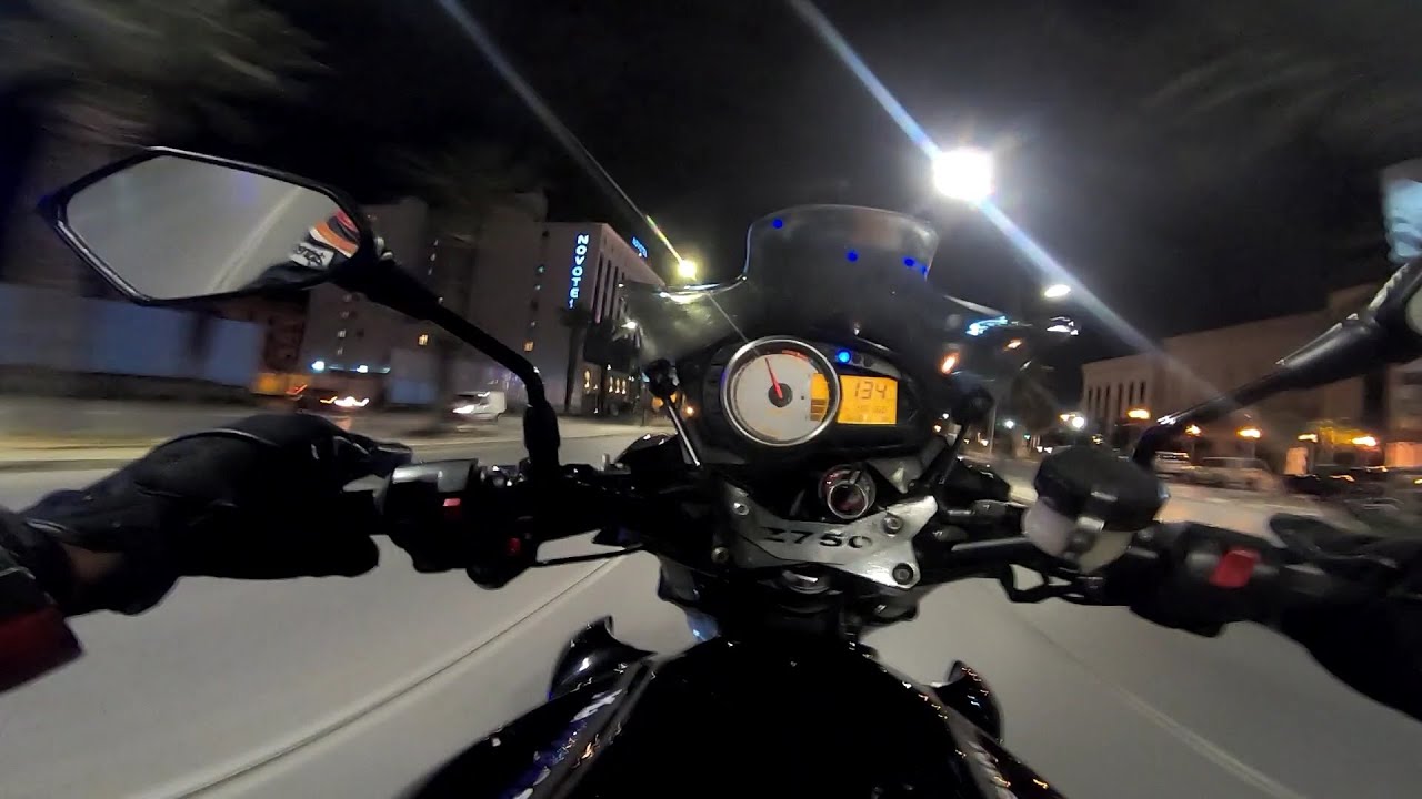 Kawasaki Z750 Night Thrills and Wheelie Chills!