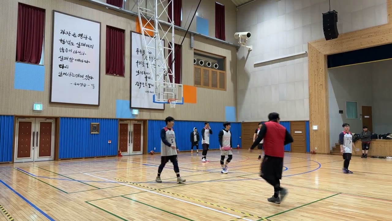 260208 경기10 레드 화이트