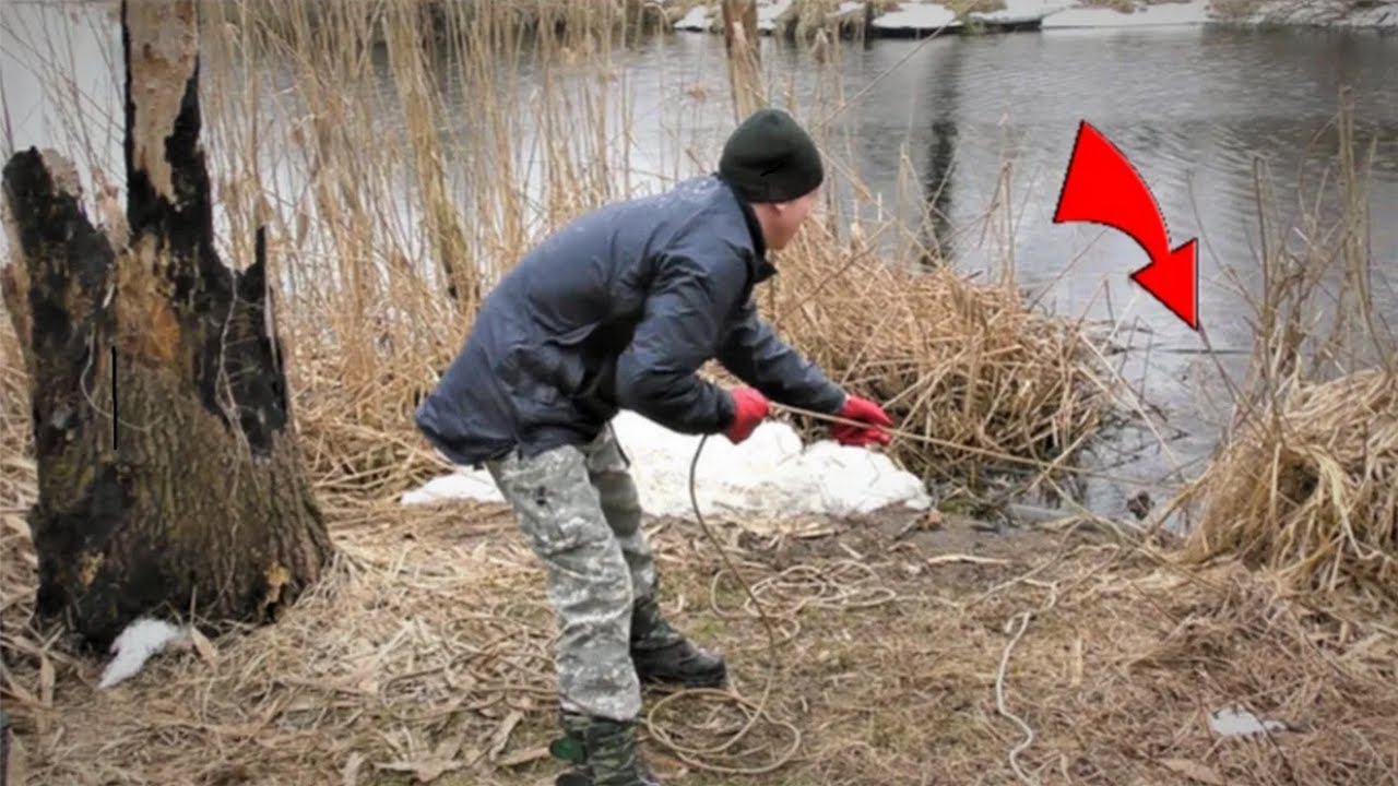 CRAZY MAGNET FISHING! CAUGHT SOME HUGE OBJECT AT THE BOTTOM! CrazySeeker!