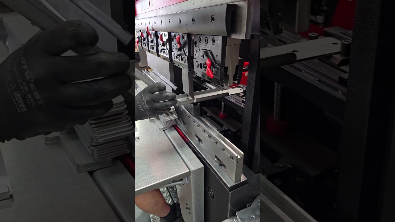 Press Brake, AMADA, CNC, 4mm steel