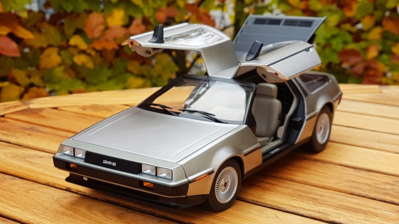 AUTOart 1/18 DeLorean DMC-12 Matt Silver | Scale Diecast Model Car Review