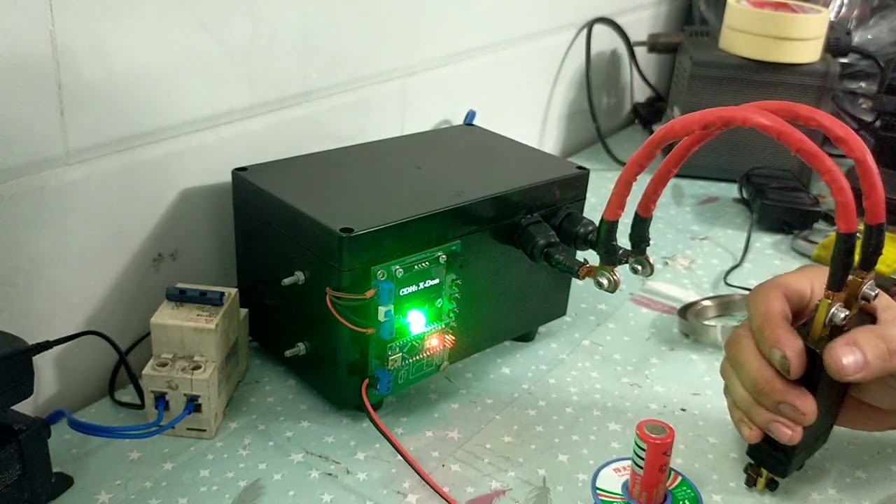 Chế máy hàn cell pin từ biến áp lò vi sóng dùng mạch điều khiển arduino kết hợp với ssr