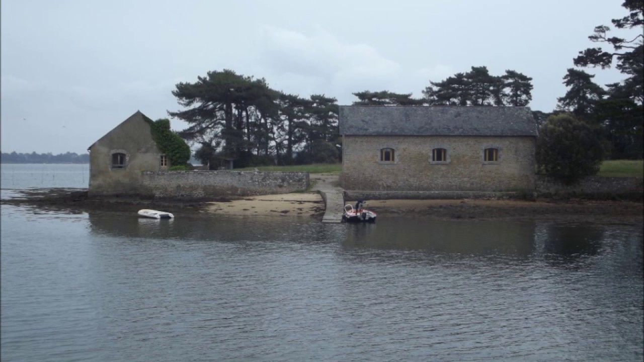 Berder Island