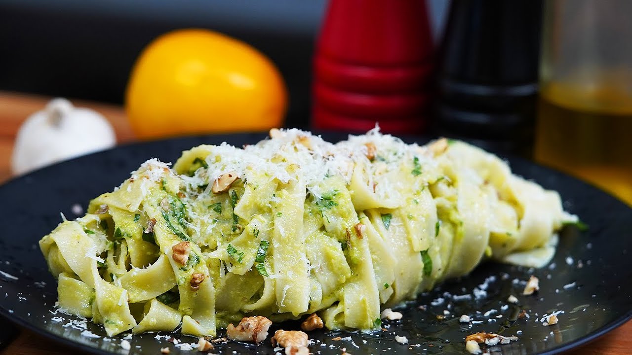 Простая и легкая еда 🍝 Рецепт пасты [ФЕТТУЧЧИНИ] с авокадо🏃‍♀️по диете🏃‍♀️
