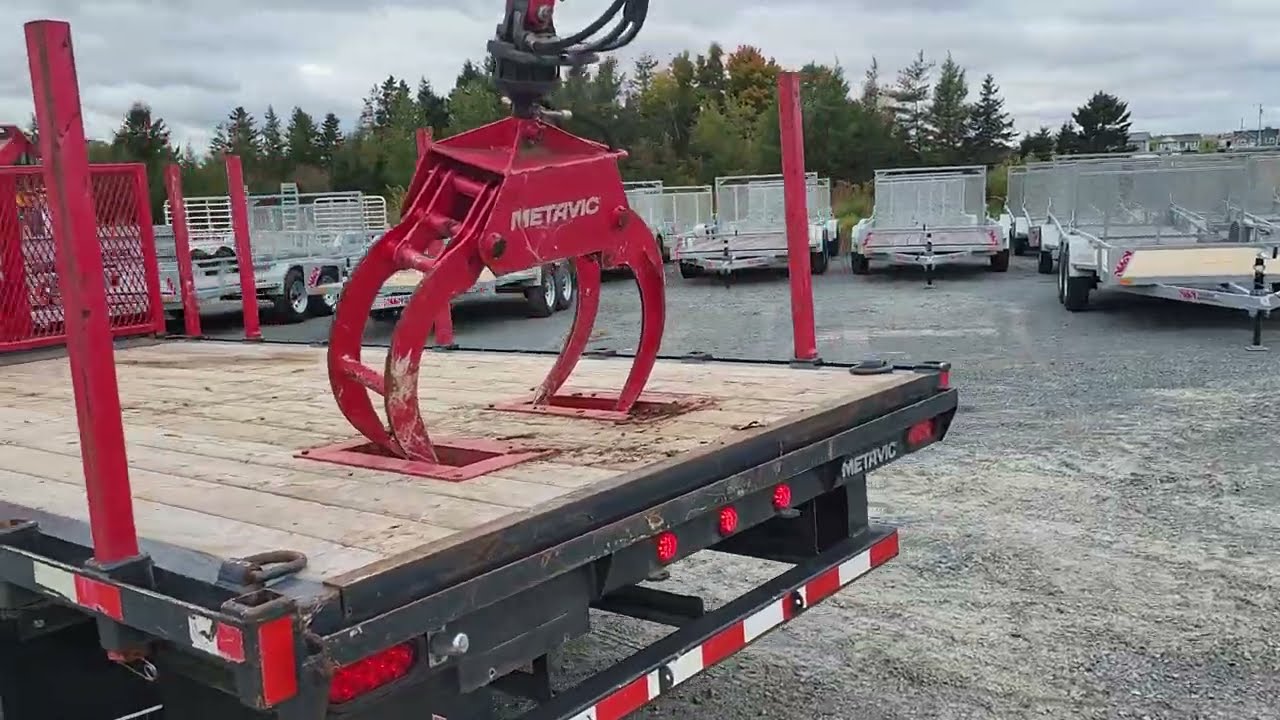Log trailer and loader. #metavic #logloader #fordtrucks