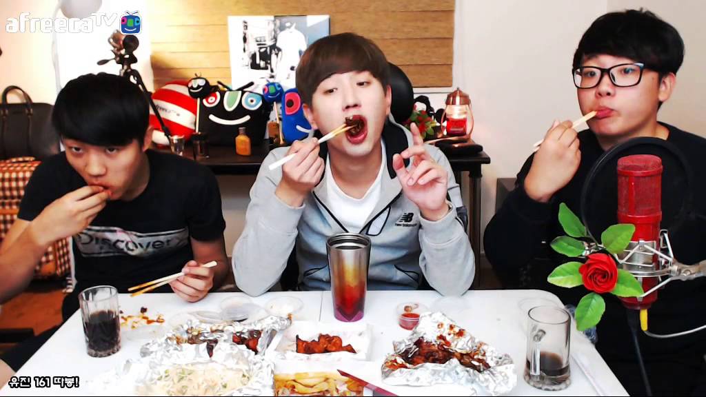 BJ도도 스폐셜치킨세트 막내동생 종태 (남캠/먹방)