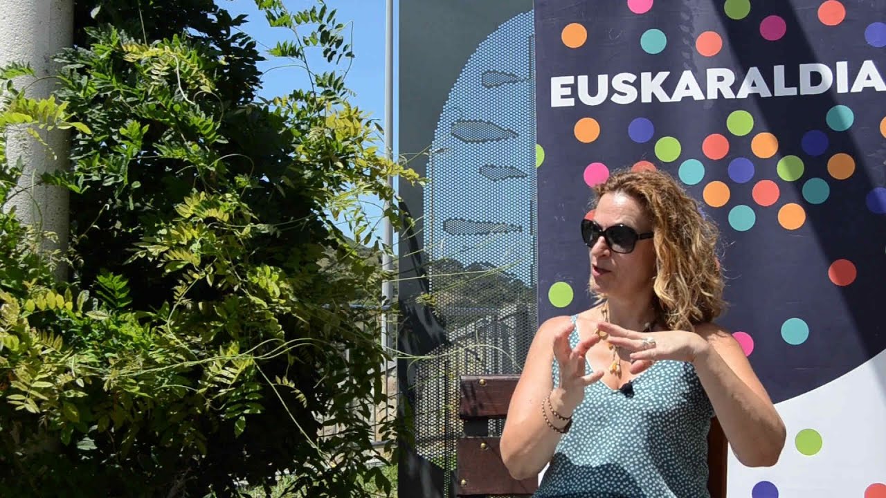 Zierbenan hamaika lagunekin euskaraz (Miriam Martin Prieto; aktorea, besteak beste)