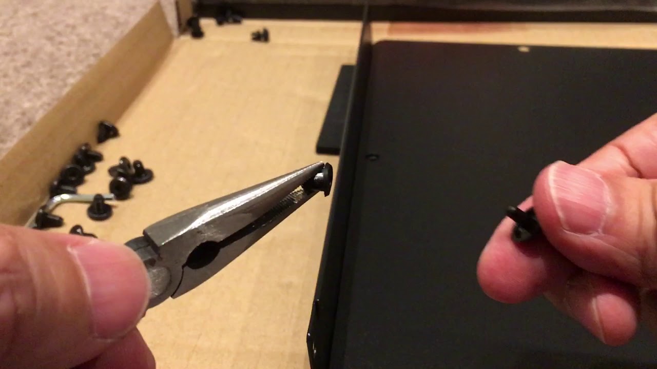 ニッサフォースの硬いピンをとめ方