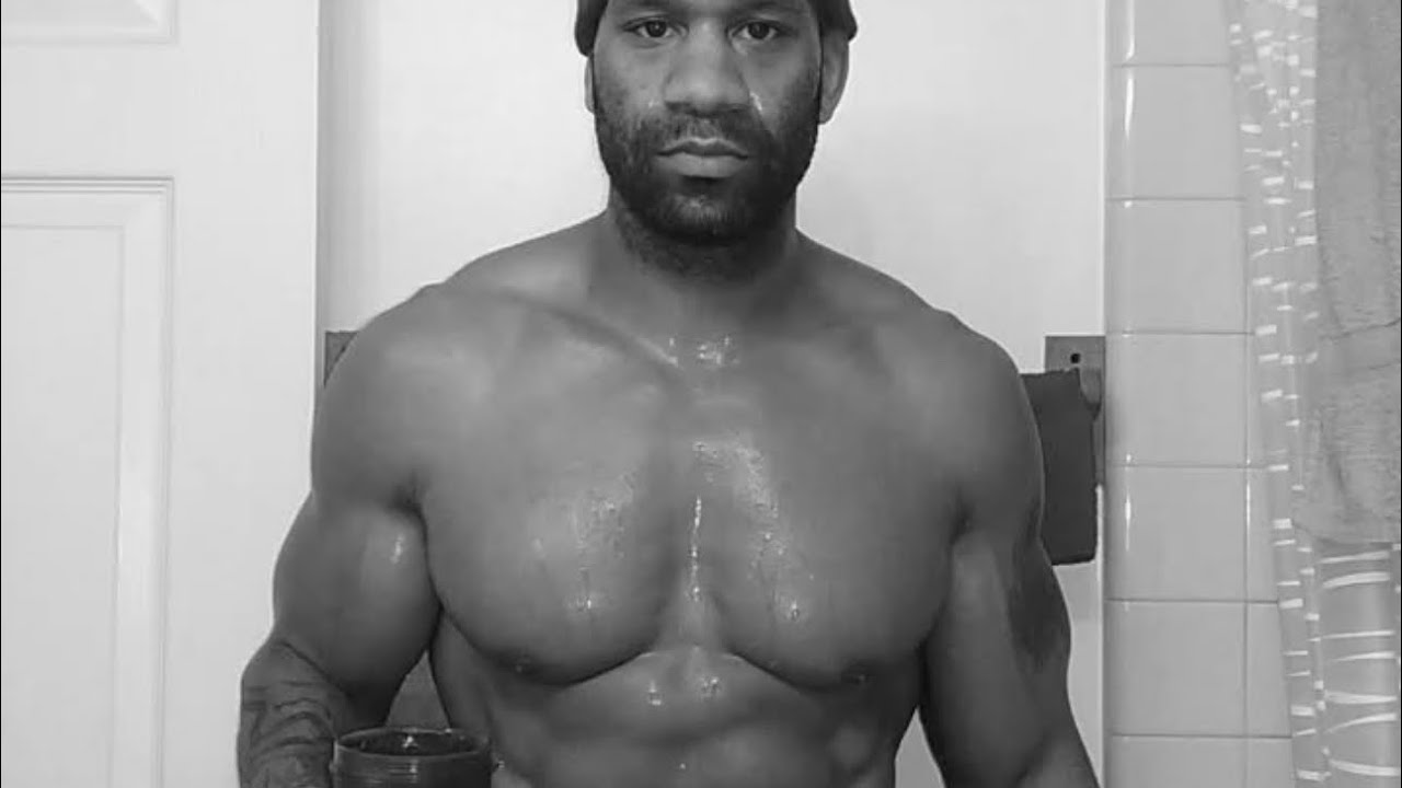 Stay Away From Dad Bod Nutrition. #avocado #tomatoes #salman #friedegg #water #nutrition #eattolive