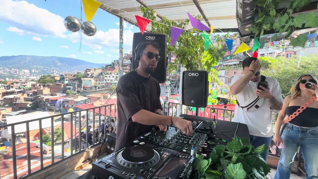 Melodic house, progressive, indie dance  comuna 13 medellin cultura electrónica #musicaelectronica 