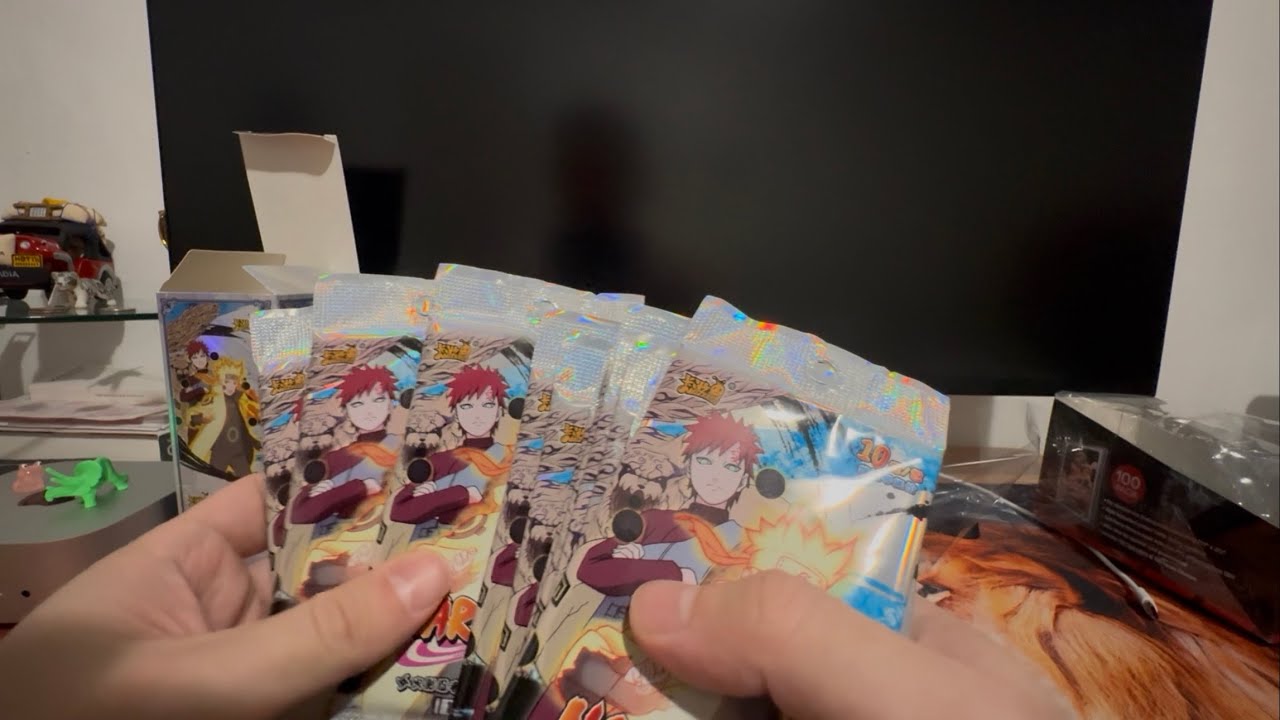 Opening up an Amazing Naruto TCG Kayou box part 1