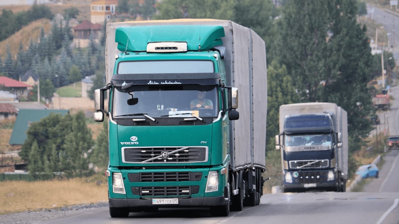 [ 4K ] Truck Spotting in Georgia - Vol. 3
