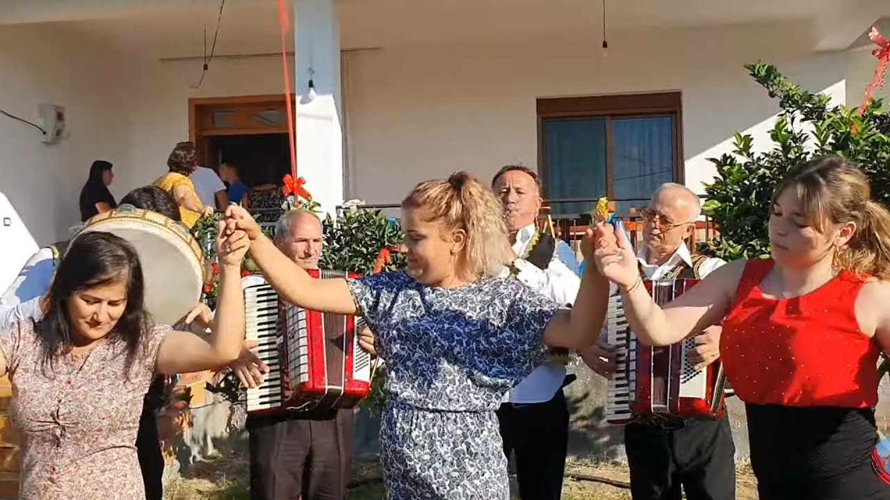 Kalush Kavaje 2022 Grupi Sazeve Myzeqeja Bujar Pepa Klarinet Tradita e Dasmave Tona.