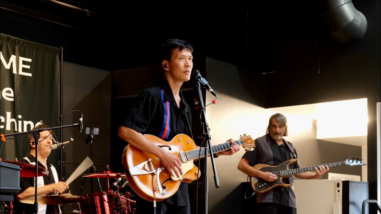 Don't Be Cruel - Elvis Presley - live cover