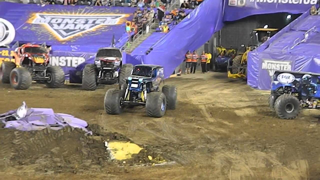 Son Uva Digger Freestyle Winning Run At Metlife Stadium (With A Backflip) June 14, 2014