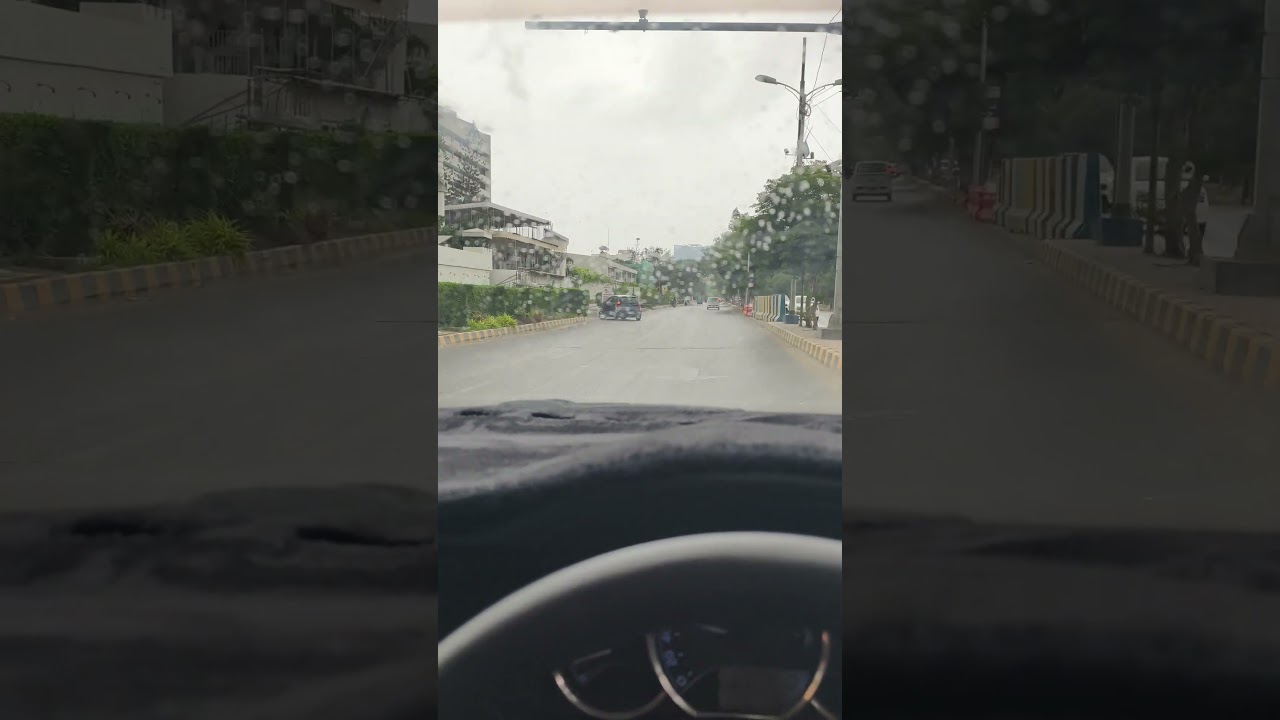 Allhamdudillah Karachi mai Behtreen mausam Taiz Hawayen aur Aqsar Areas mai Drizzle / lite showers.