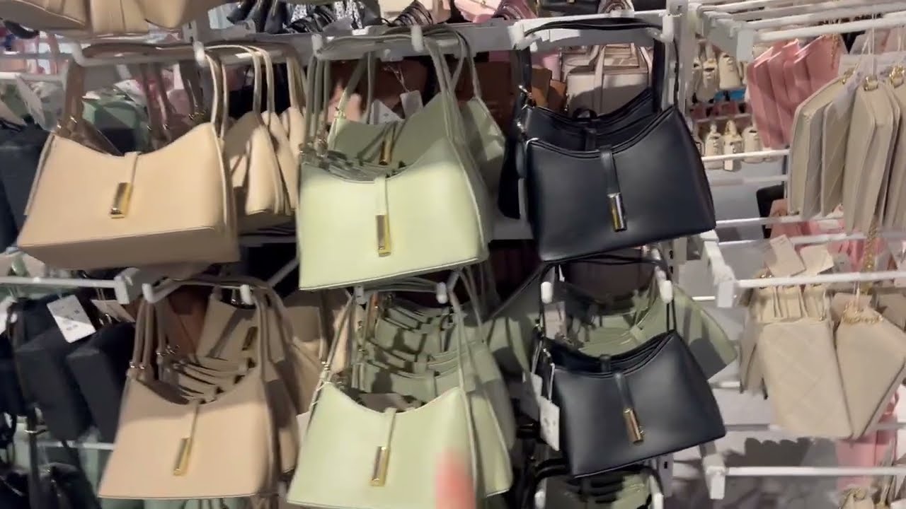 جولة فيprimark جابو صيكان 👜واعرين بحال لي في موقعchein الاثمنة مناسبة😍