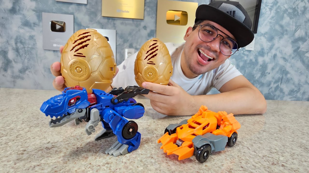 ABRINDO OVOS DE DINOSSAUROS ROB&Ocirc;S QUE VIRAM CARROS!!