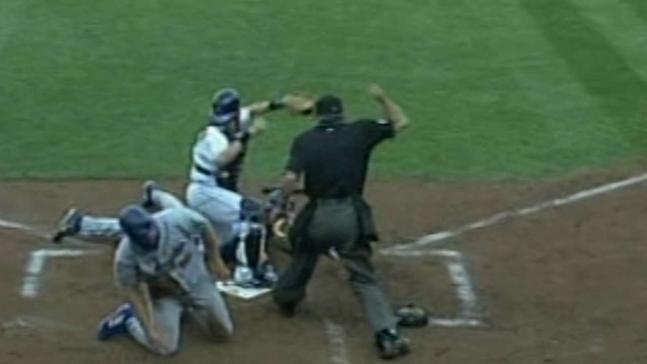 2006 NLDS Gm1: Lo Duca tags out two at the plate
