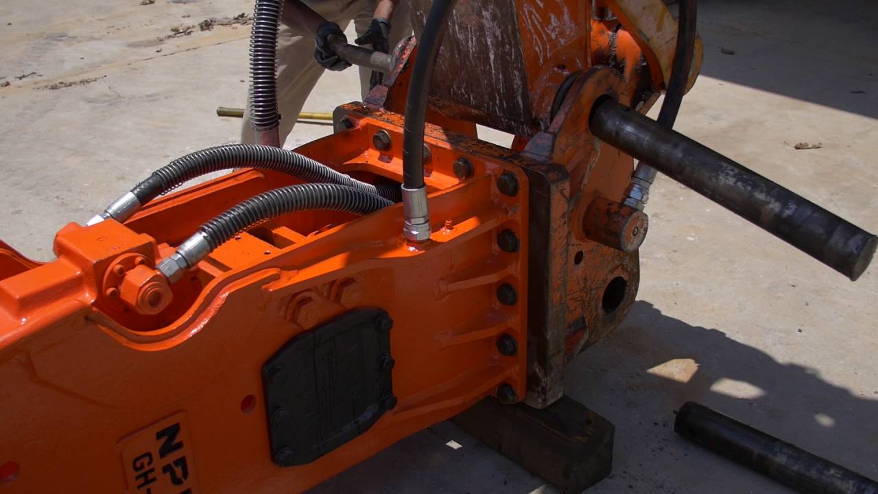 Installation, Removal, and Storage - NPK Hydraulic Hammer Service Instructional