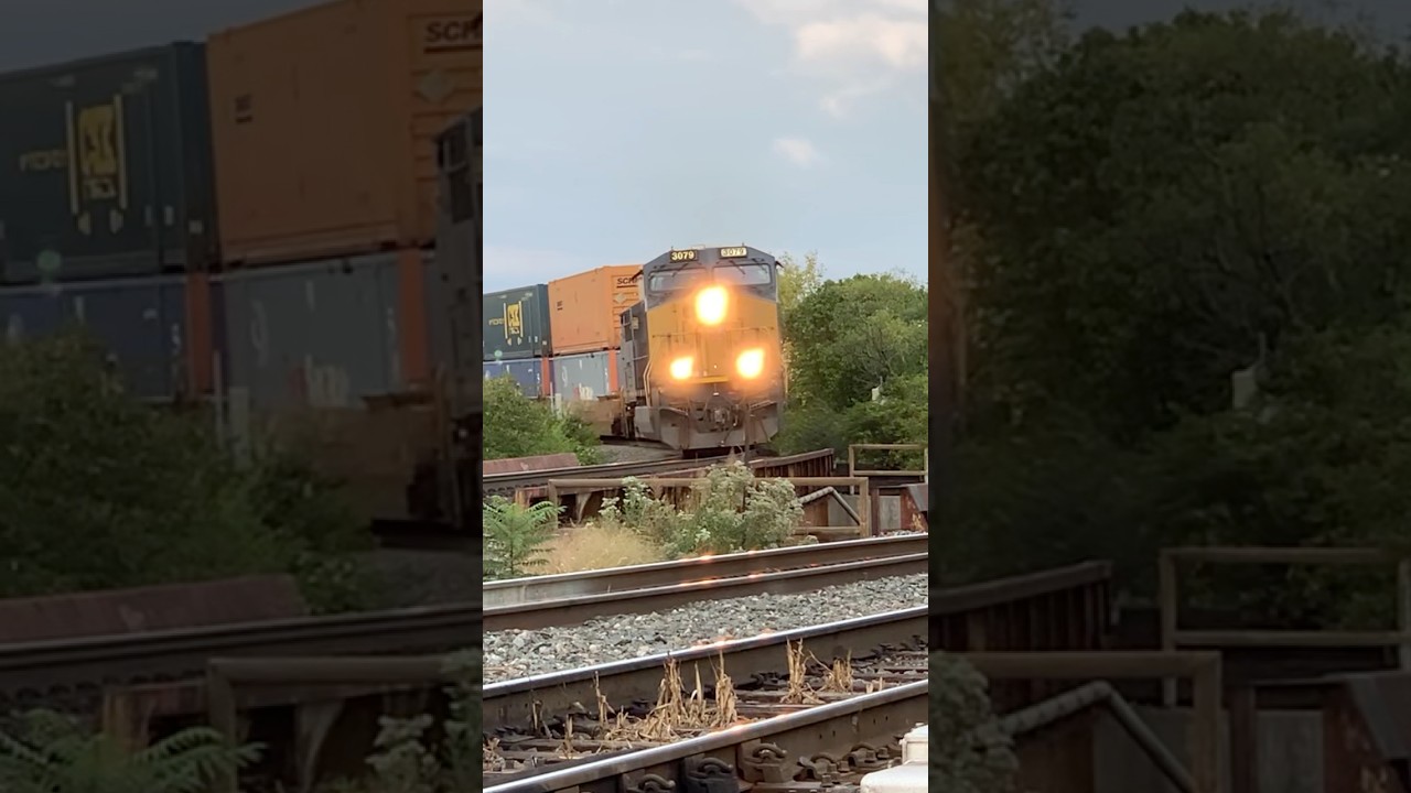 Train On Tight Curve At Interchange!  CSX Meets Norfolk Southern In Cincinnati.  Jawtooth #Shorts