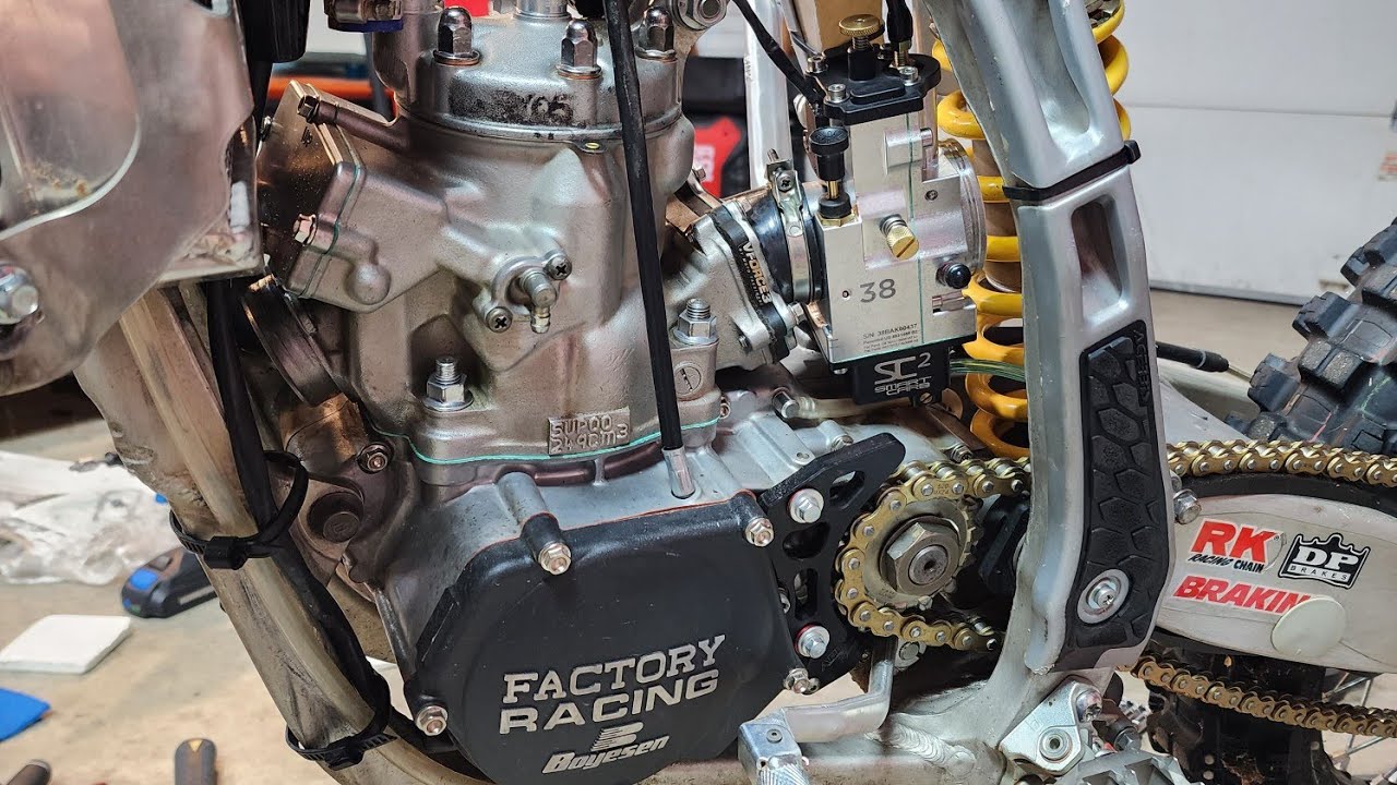 SmartCarb installed and 300cc Eric Gore Cylinder on my Yamaha YZ250 2-stroke two stroke