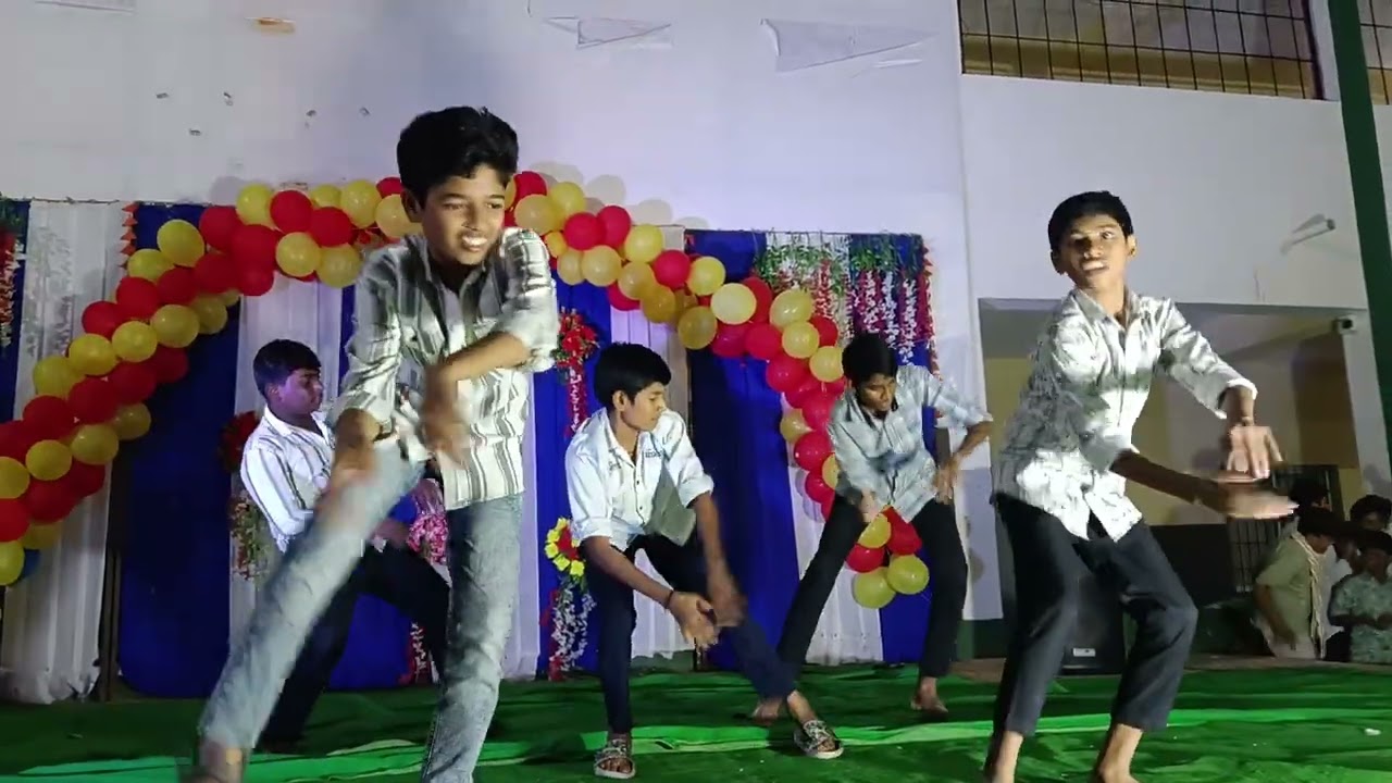 Sri chaitanya school k5 celebration in New year c -batch students.