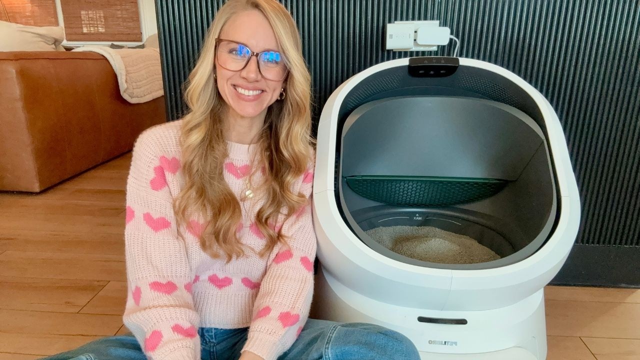 This AI Litter Box Knows Your Cat’s Health?! 😳 Full Review