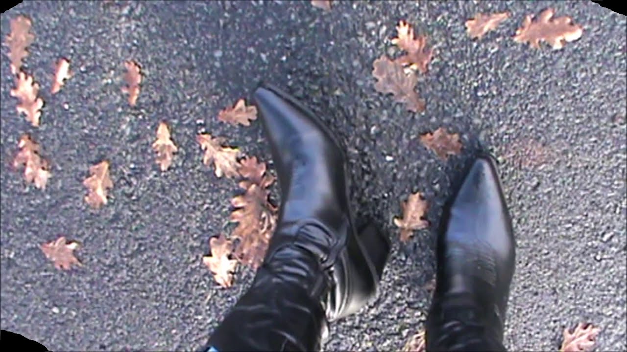 ASMR / Walk in black cow boy boots ( Sounds of heels ) 👢
