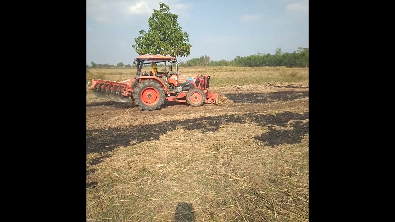 เจ้าเวทน้ำเงินดันดินอัดหลากยาวๆปรับพื่นนา