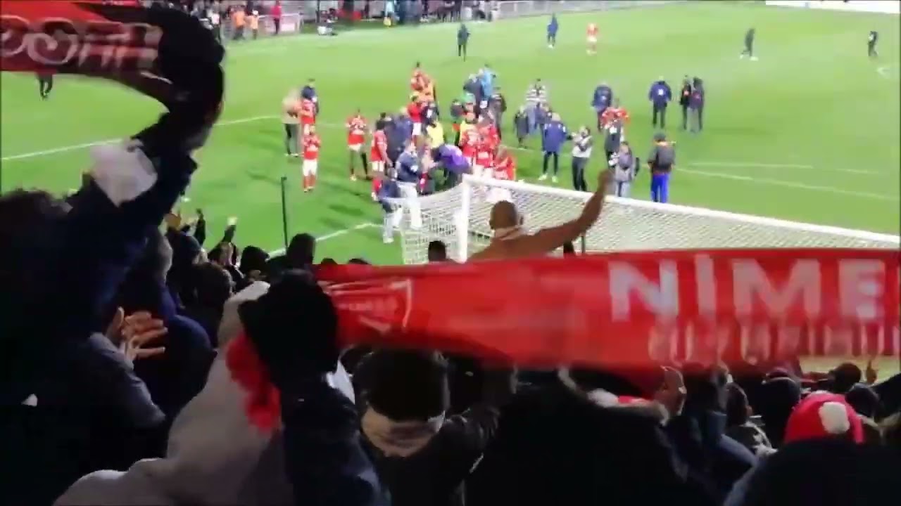 Joie après la victoire de Nimes sur Toulon le 15 02 2026