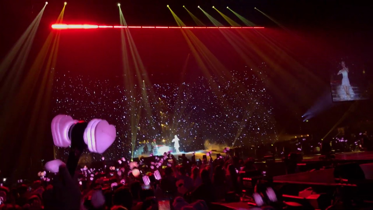 Rosé Solo Stage @ BLACKPINK London Wembley Arena