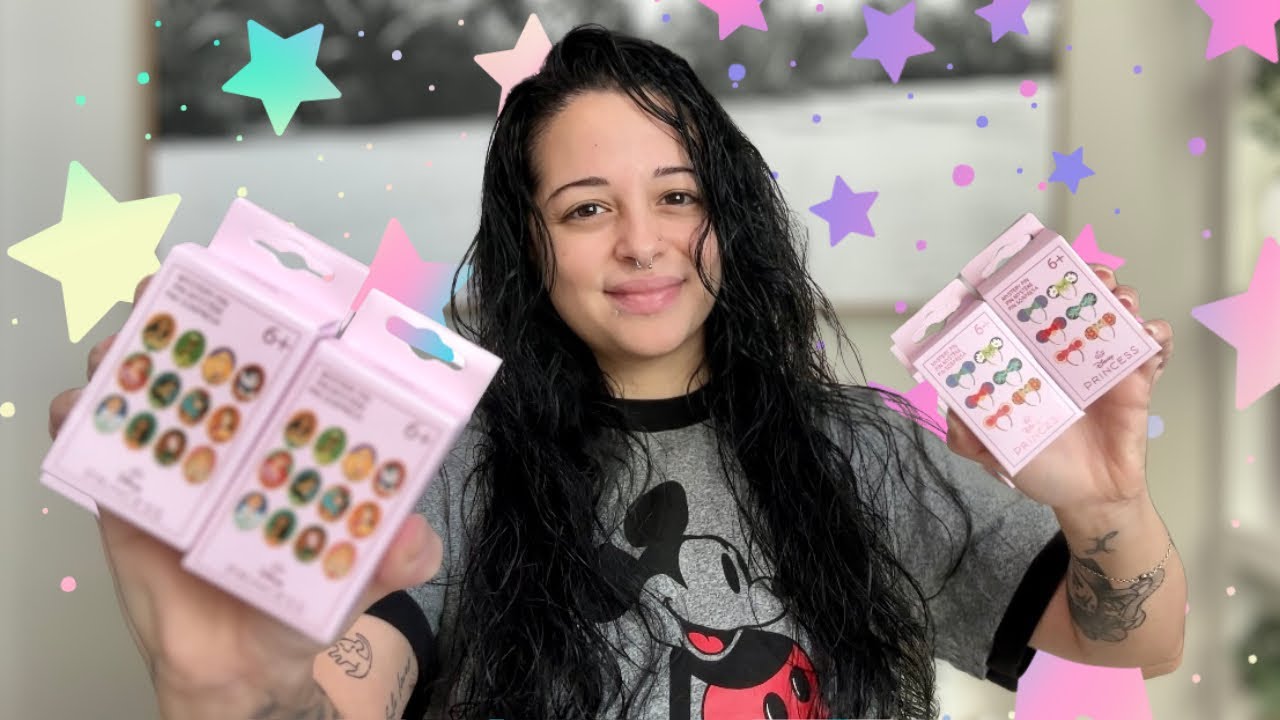 Распаковка значков Disney Princess | Распаковка таинственных значков Disney!