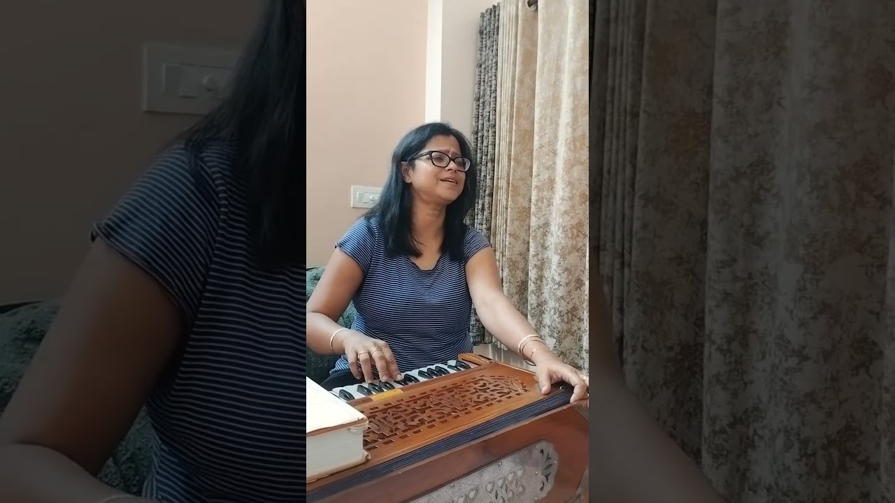 “মজেছি তোমারি প্রেমে স্বর্গ সুখ চাহি না